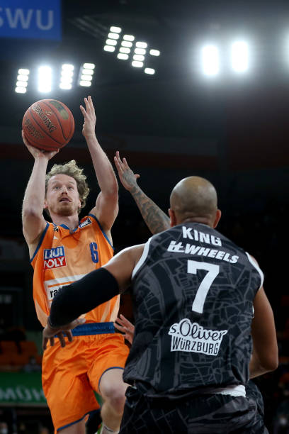 到了这位年 到了这位年