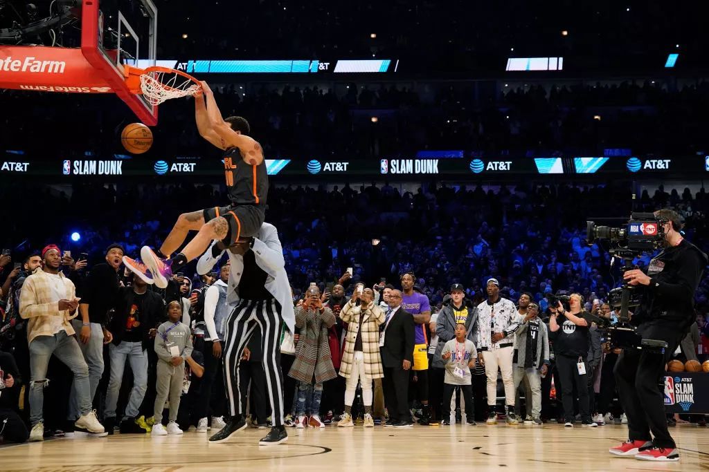 色表现和职 色表现和职